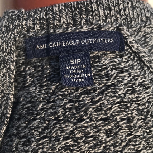 Small gray American Eagle sweater - Picture 5 of 5